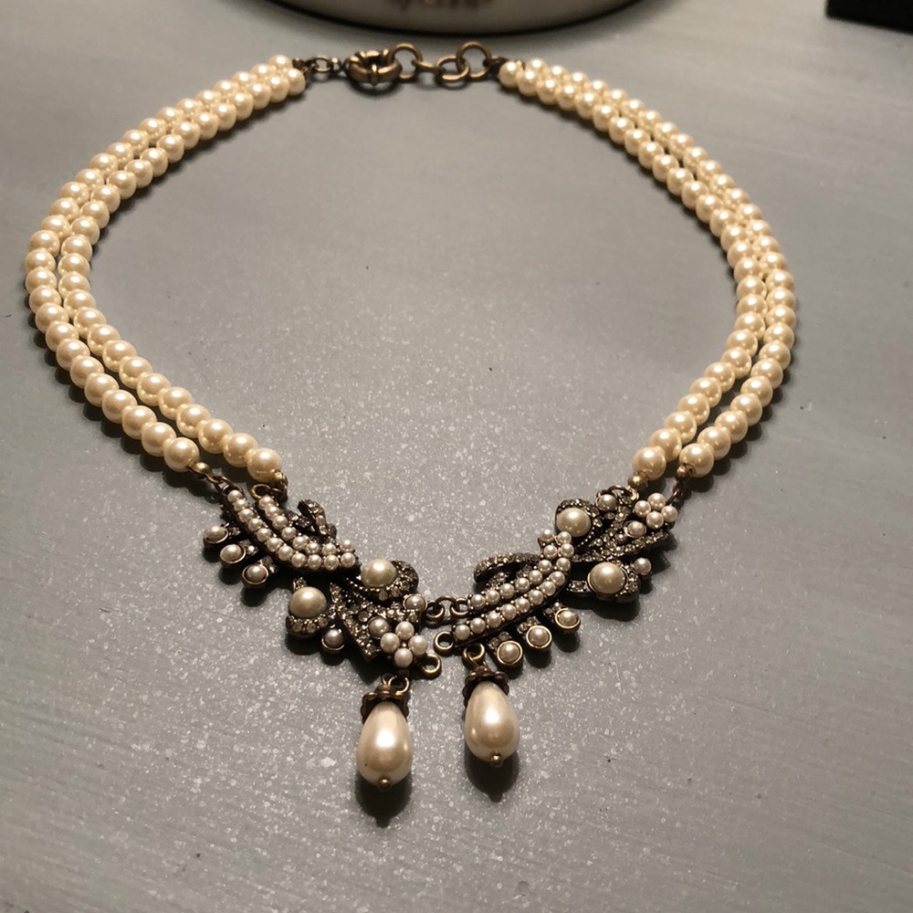White Faux Pearl Necklace with Stones